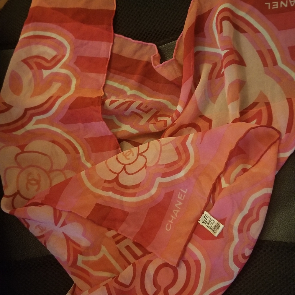 Chanel Scarf 100%authentic  Silk Made in Italy